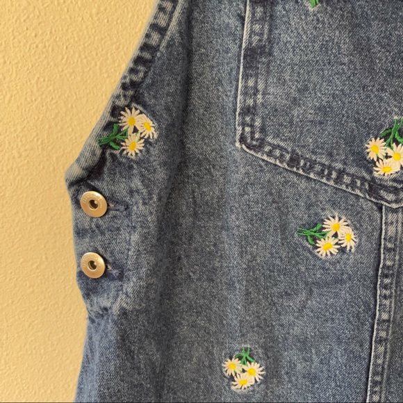 H&M Divided Denim Pinafore Embroidered Daisies Skirtall Adjustable Strap Y2K-6 - Picture 6 of 10
